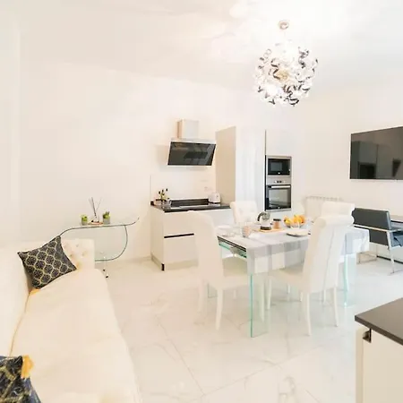 Exclusive With Jacuzzi Between Portofino And 5 Terre Apartment